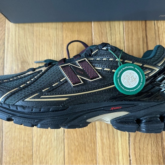Kith x new balance 1906r men’s 10 - Picture 6 of 6